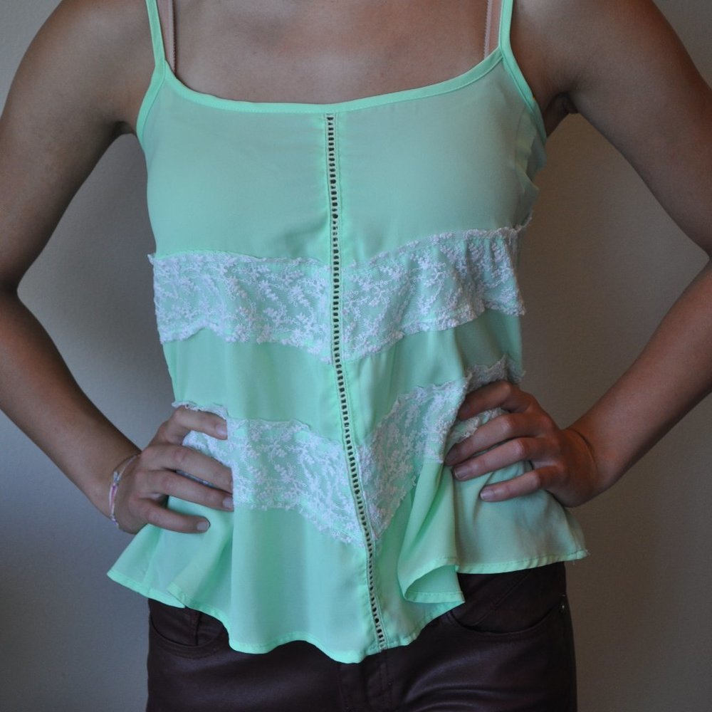 Taylor & Sage Light Green Camisole With Lace XS